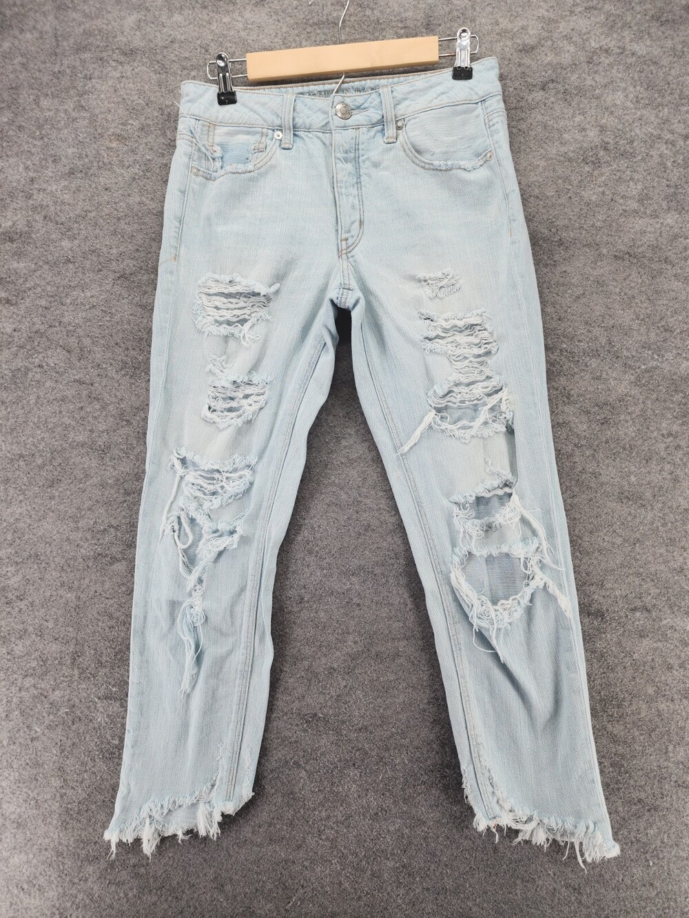 American Eagle Jeans Womens 2 Tomgirl Distressed Blue Denim Cut Off